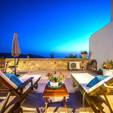 Mary'S Stone House Apartment Фаласарна Екстериор снимка