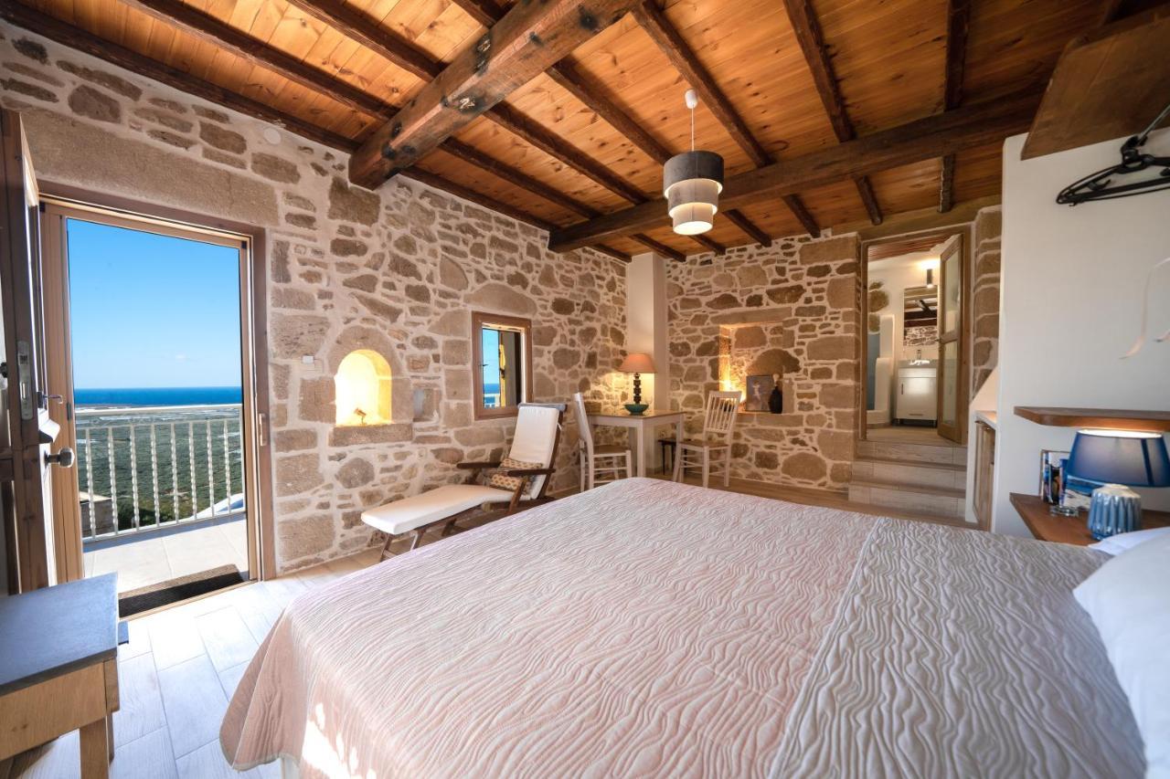 Mary'S Stone House Apartment Фаласарна Екстериор снимка