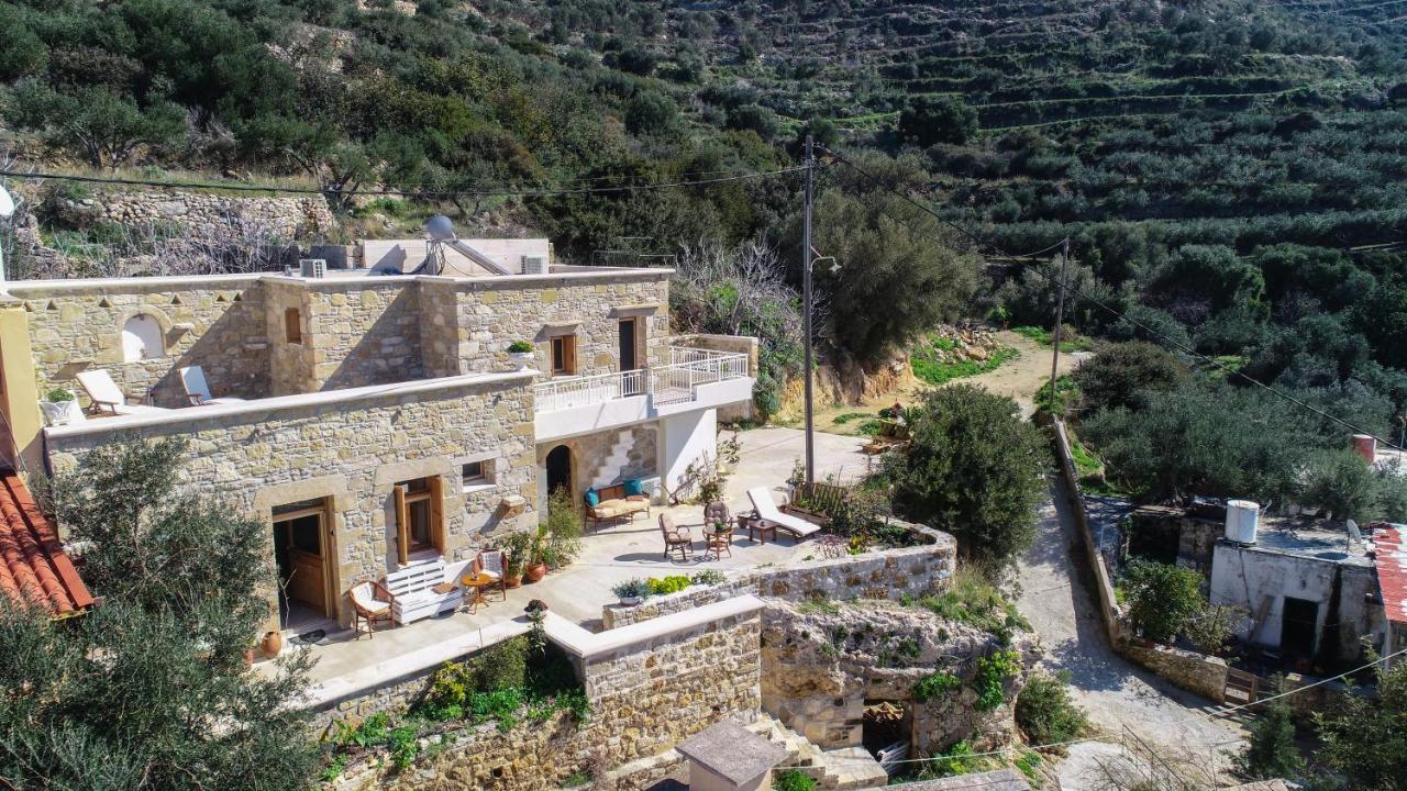 Mary'S Stone House Apartment Фаласарна Екстериор снимка